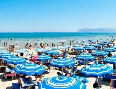 شقة La Rosa Dei Venti كاستيلاّماري ديل غو